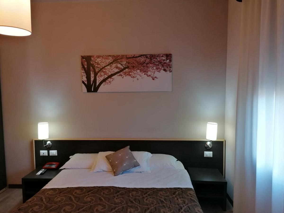 Hotel Eden Vignola  Esterno foto