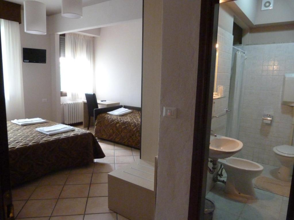 Hotel Eden Vignola  Camera foto