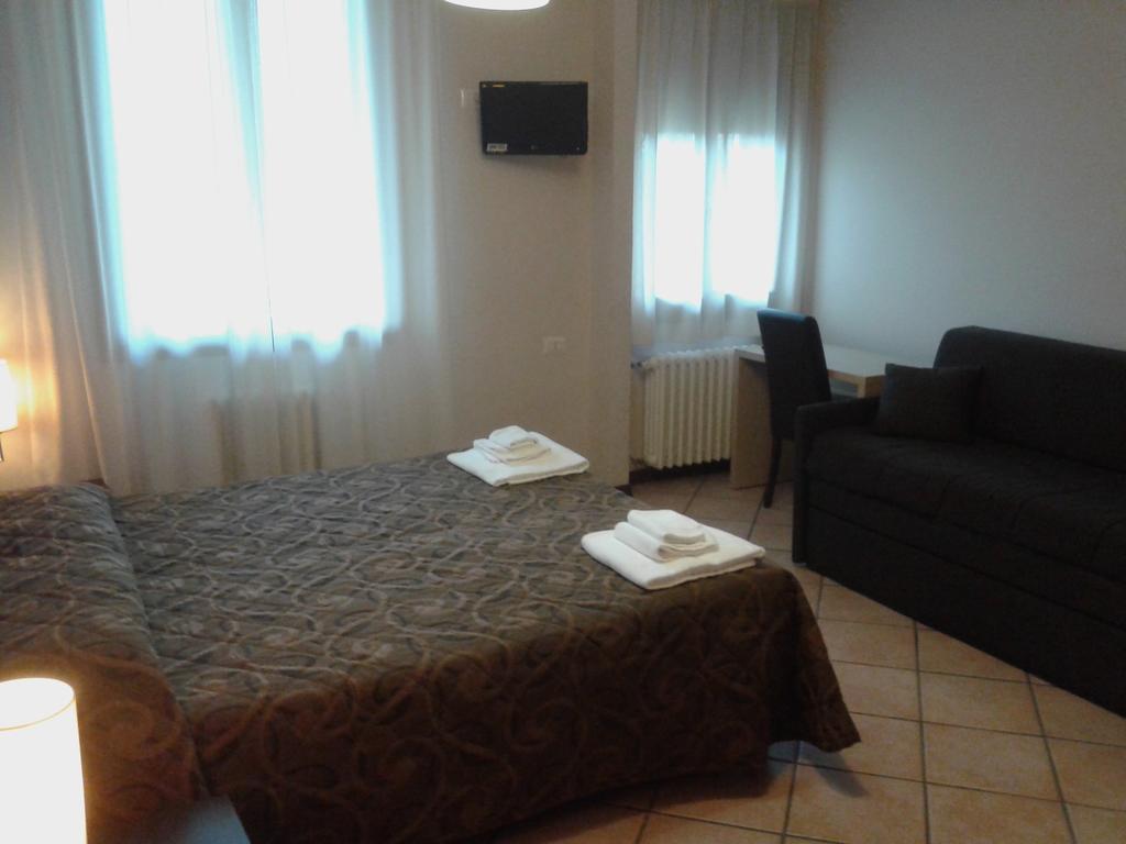 Hotel Eden Vignola  Esterno foto